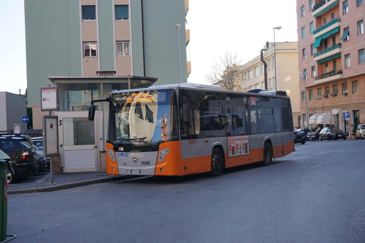 Gli Anemoni Free Parking